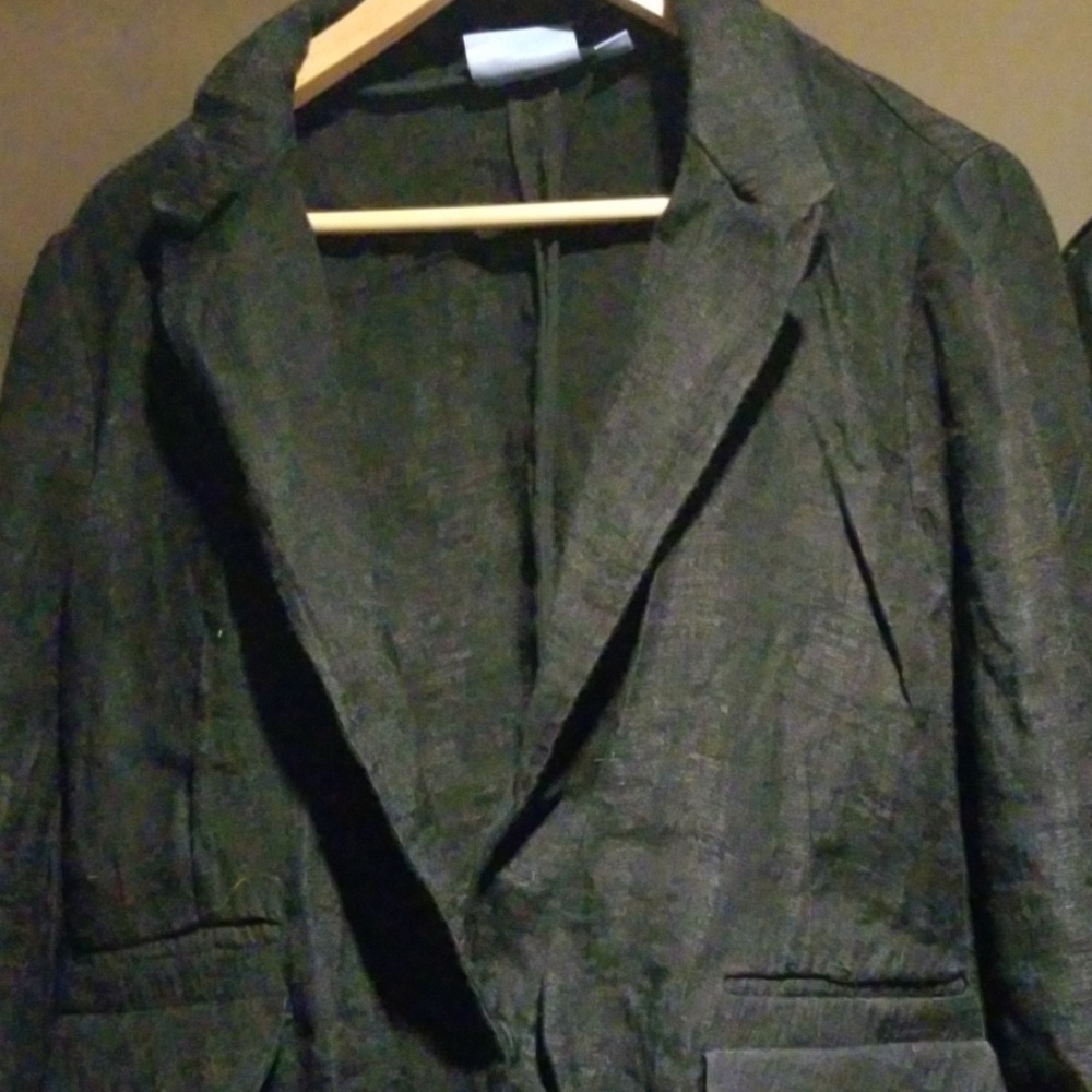 Unstrutured blazer, summer weight new no tags